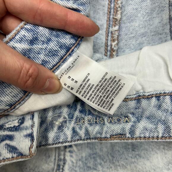AE American Eagle Distressed Raw Edge Cut Off Mom Short Jean Shorts Plus Size 18 - Picture 5 of 5
